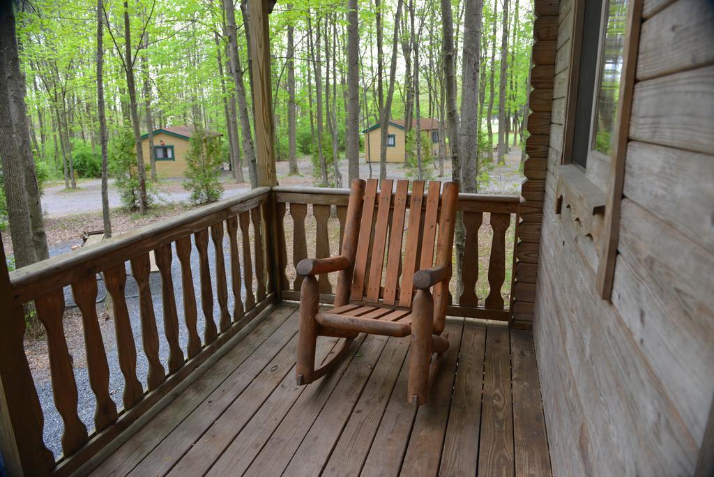 Appalachian Camping Resort Log Home 6 Shartlesville Exterior photo